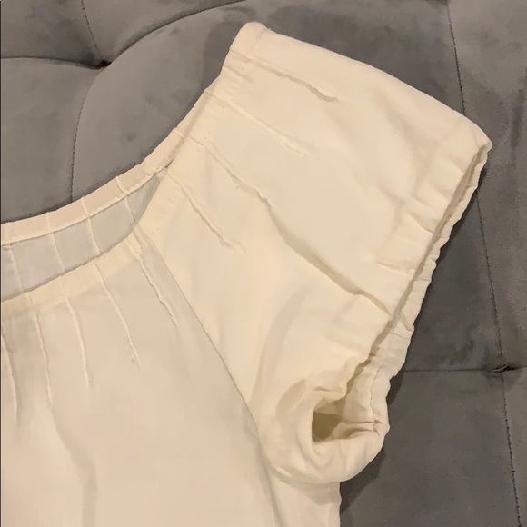 Theory White Slightly Off Shoulder Cap Sleeve Top - Picture 3 of 9